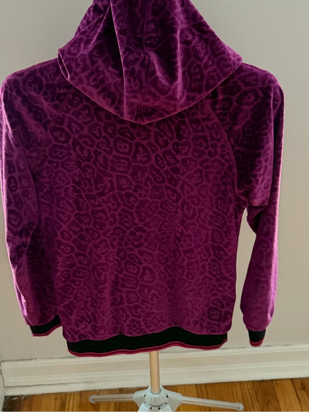 Roberto Cavalli Velour Leopard Print Zip Hoodie – Like New - Picture 6 of 9